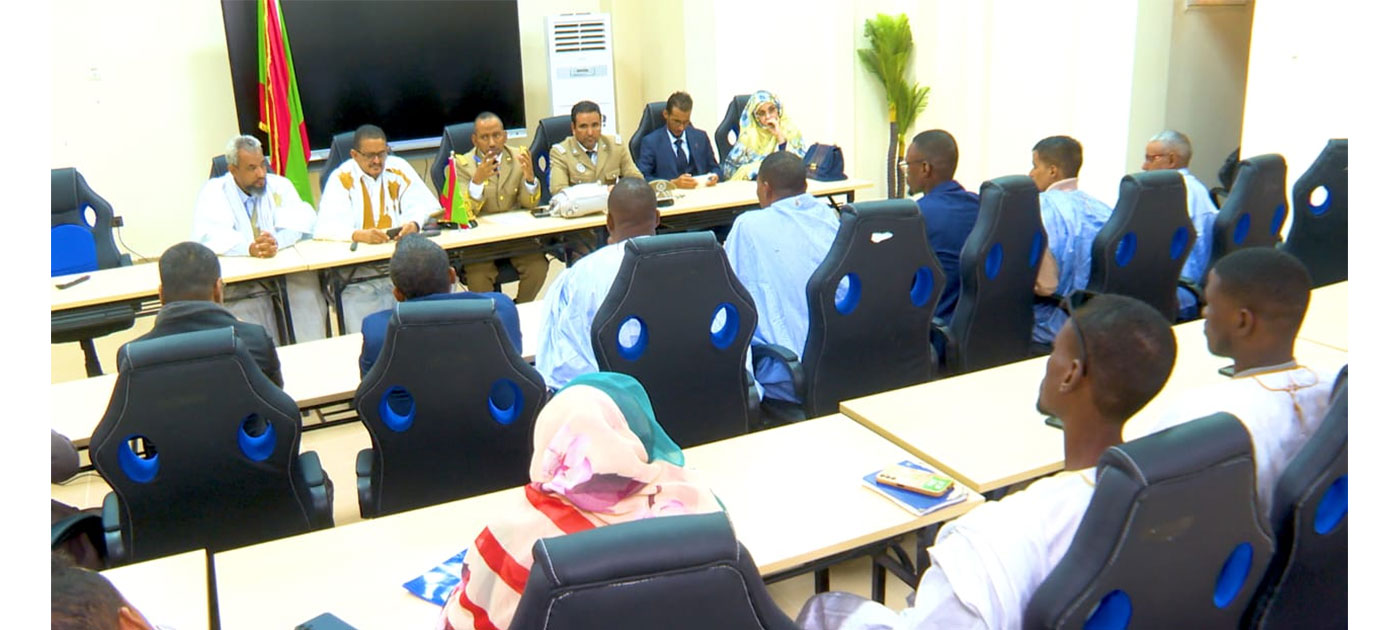 Le wali du Brakna tient une réunion avec les présidents des clubs culturels et sportifs